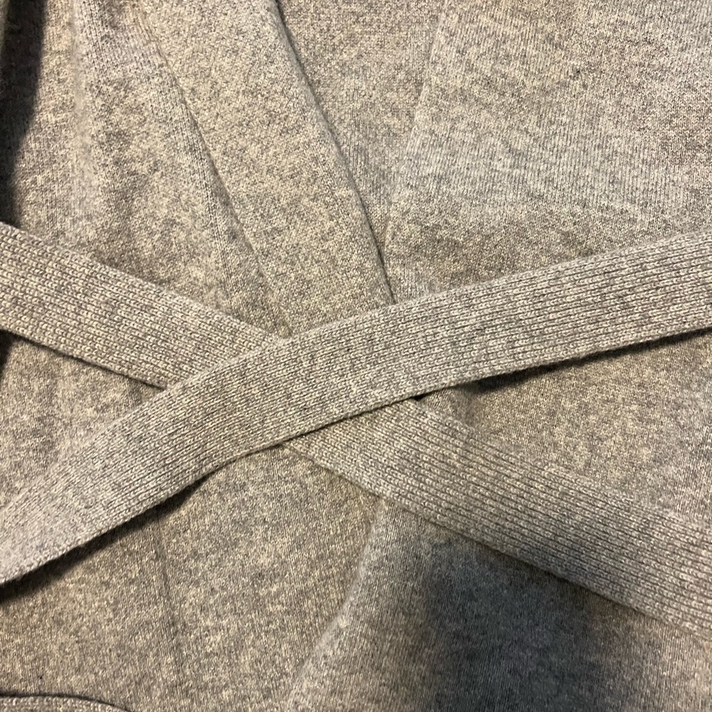 Tahari cashmere belted cardigan - Picture 6 of 6